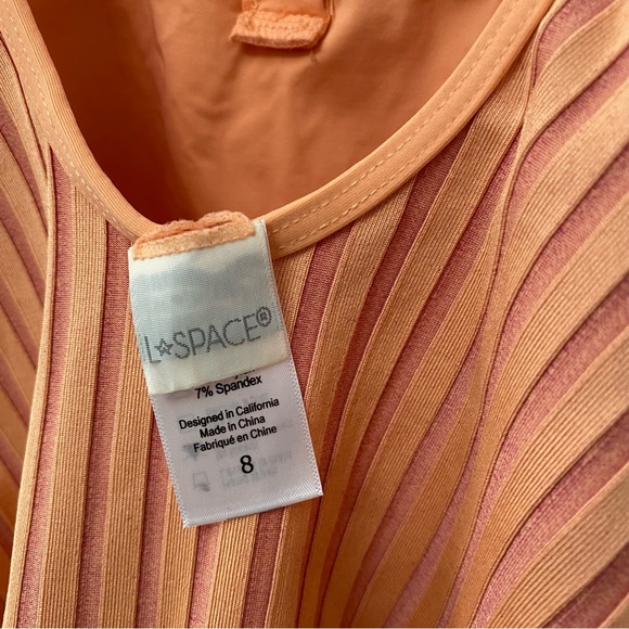 New! L*SPACE Ribbed Float On One Piece Swimsuit - Picture 6 of 8